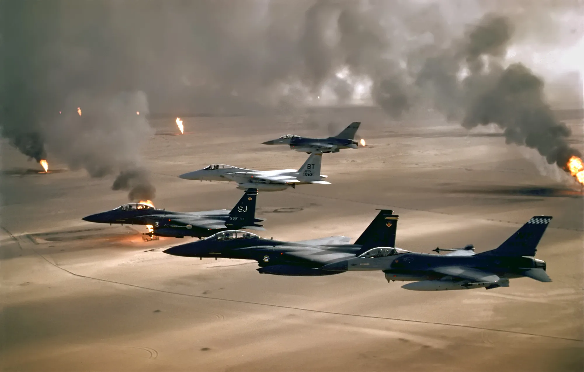 USAF F 16A F 15C F 15E Desert Storm Edit2