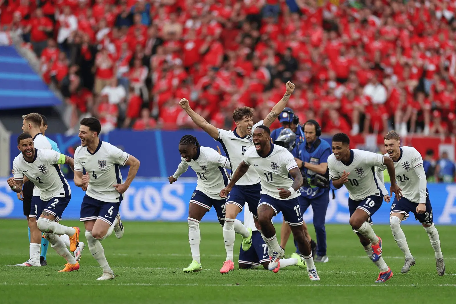 2b70ad69 73ac 4084 Aea9 12b436c958d0