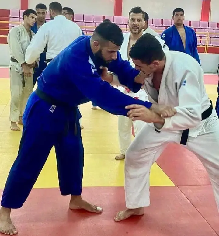 D72321b0 48e0 43ee A00c A3737501e367