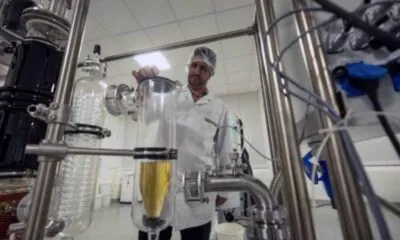 D9ecd576 Bd8f 4e34 Aaa6 2be998b5245c