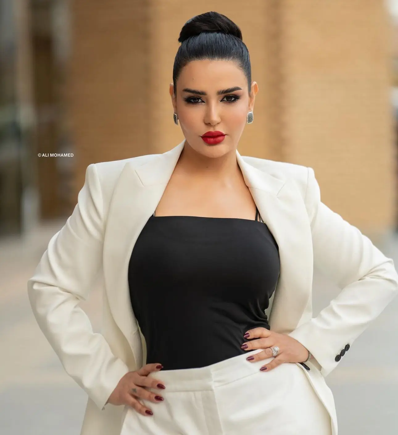 972f02a8 B34a 4839 8d5f A5f19028acee