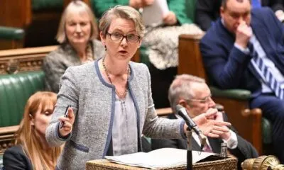 0e401aad 057e 44e3 9f4b C180ad599c25