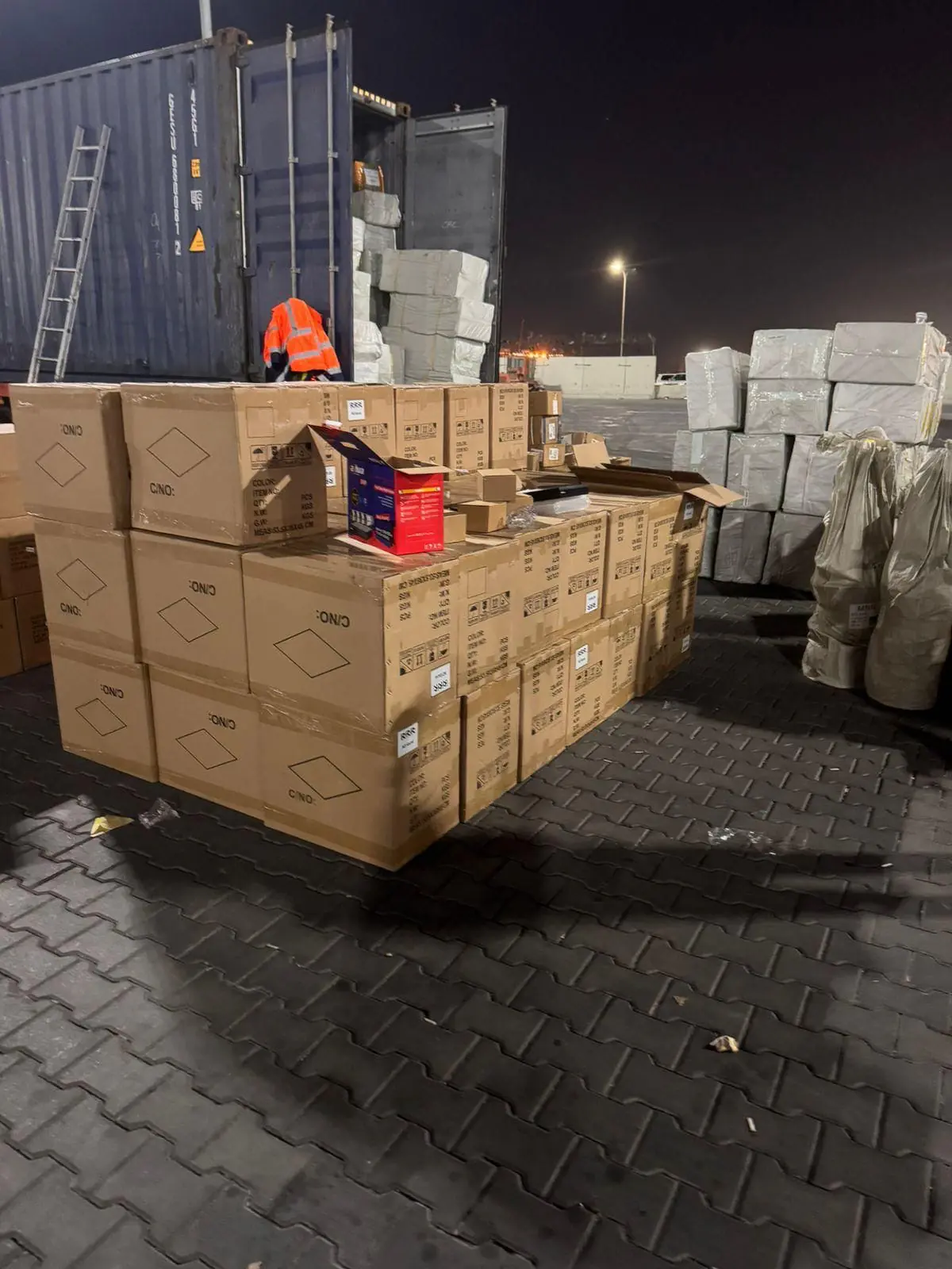 Cee6bb74 991c 461b A1cd 814a833051d1