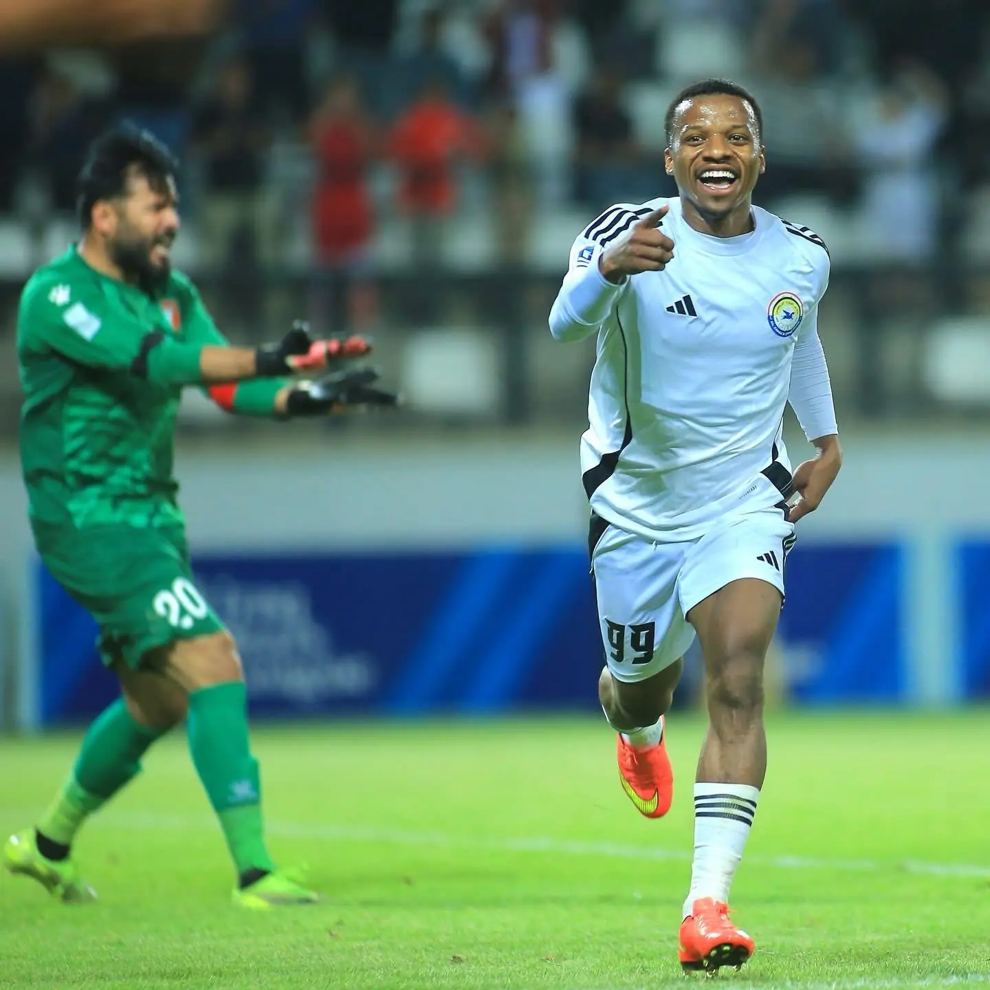 D6ffcd2b 8985 4176 99d8 89f2e6d13213