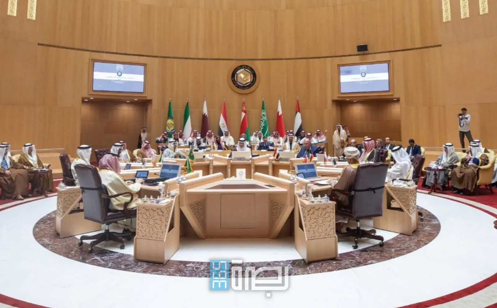 86c6dc0d 65e5 48f6 9829 8b8fdd176882