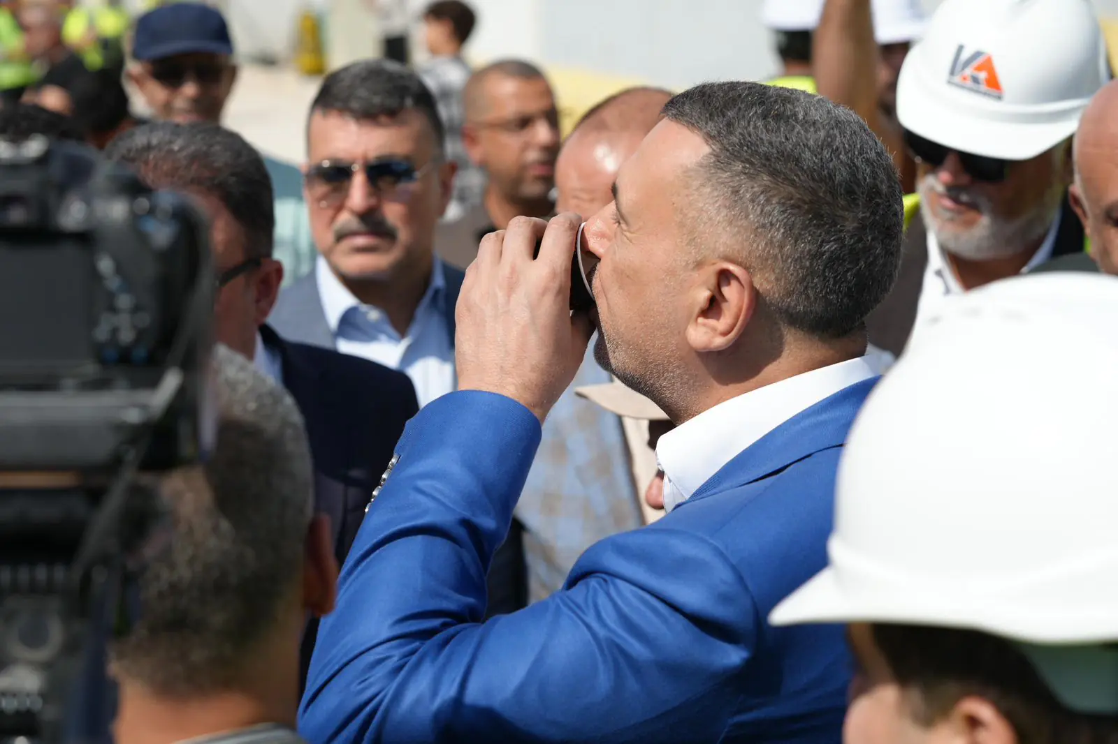 2ae1f3ff Bb1d 40ed B7fe Bda8b3f5b46a